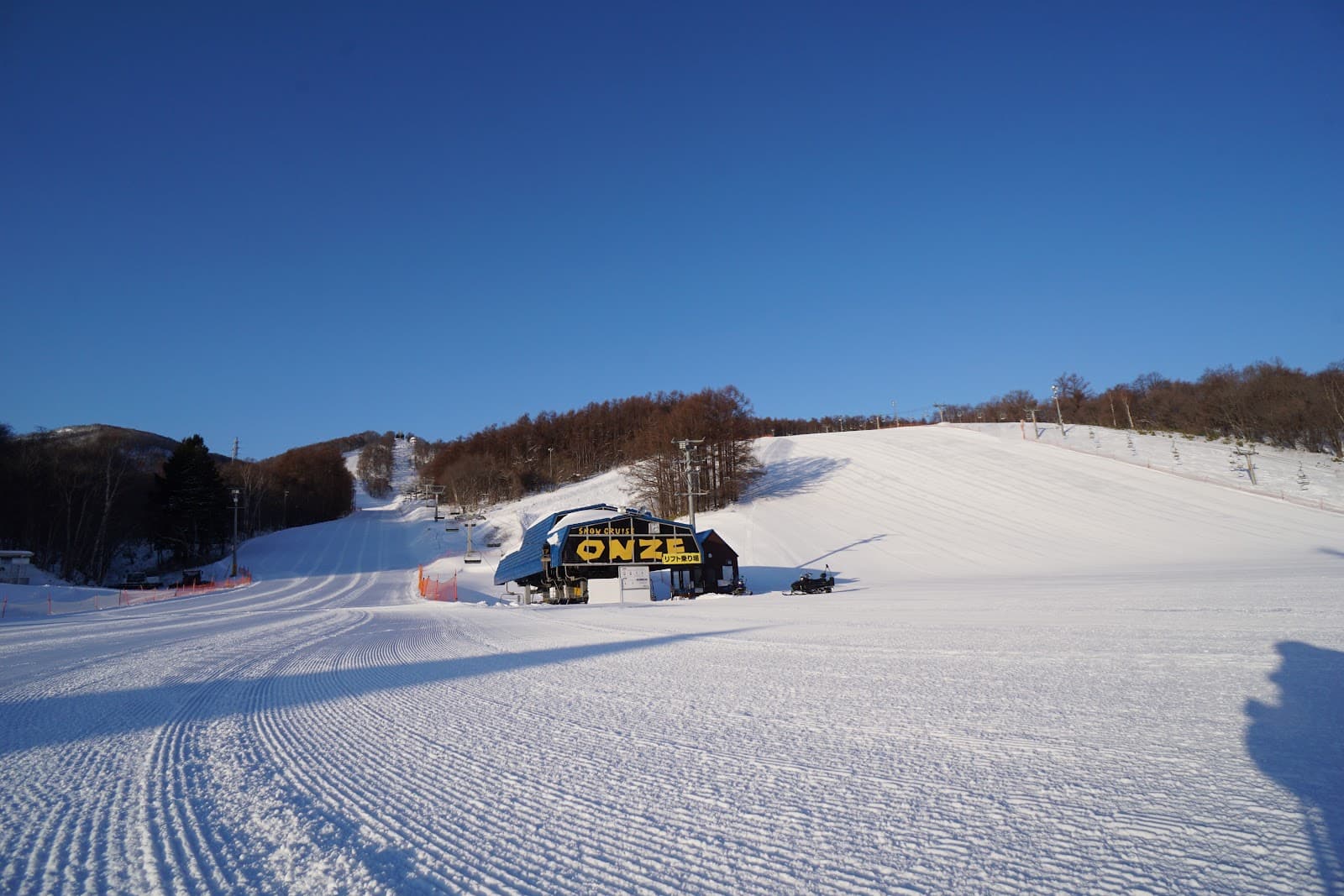 SNOW CRUISE ONZE